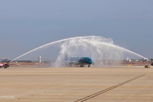 Thủ tướng: Sân bay Long Thành khai thác thương mại cuối năm 2026