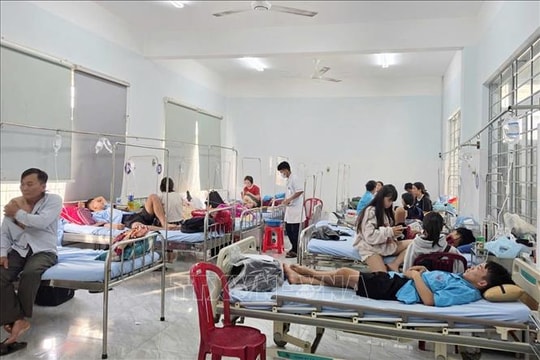 Vụ nghi ngộ độc thực phẩm ở Đắk Lắk: Tạm đình chỉ hoạt động của cơ sở bánh mì Q.H