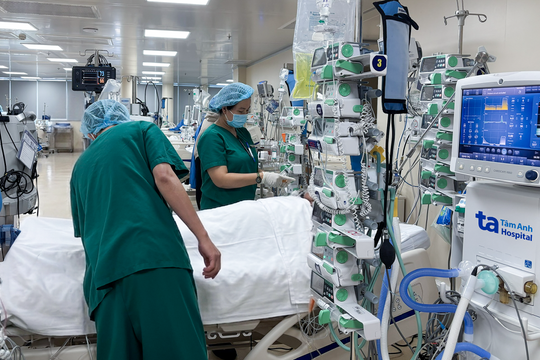 Viêm phổi, suy hô hấp do vi khuẩn đa kháng thuốc