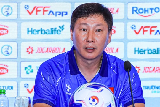HLV Kim Sang-sik: 'Trận thắng Malaysia diễn ra như ý'