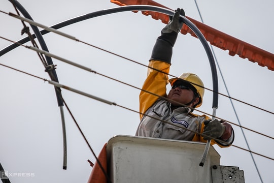 TP HCM yêu cầu hạn chế cắt điện giờ cao điểm nắng nóng