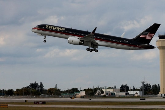 Bang Florida đặt tên ông Trump cho sân bay