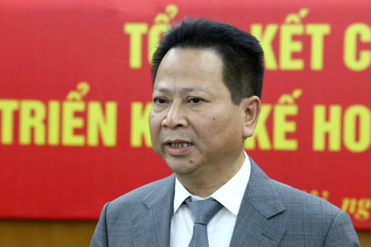 Cựu cục phó bỏ trốn sau khi dàn dựng vay nợ để giấu 10 tỷ đồng nhận hối lộ