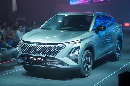 Omoda C5 hybrid ra mắt Việt Nam, giá từ 669 triệu đồng
