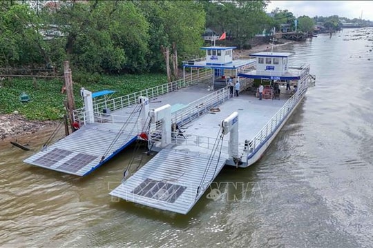 Lãng phí từ bến phà trọng điểm nối Cần Thơ - Vĩnh Long 'đắp chiếu' gần 5 năm