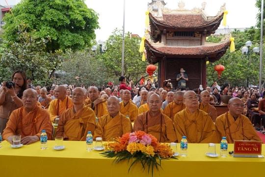 Lễ giỗ Tổ khai sáng và kỷ niệm 300 năm chùa Liên Phái