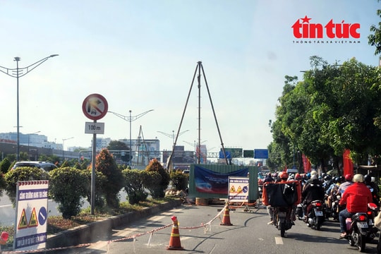 Đóng dải phân cách đường Trường Chinh từ 4/4 để xây ga ngầm S10 metro số 2