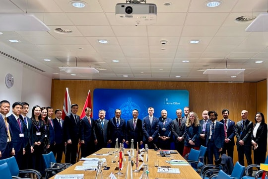 Việt Nam - Vương quốc Anh tăng hợp tác giảm di cư trái phép