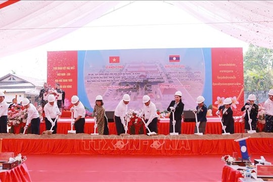 Bệnh viện Hữu nghị Đà Nẵng-Xekong: Tình đoàn kết đặc biệt giữa địa phương hai nước Việt-Lào