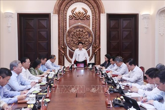 Chủ tịch nước chủ trì giao ban thường kỳ với Văn phòng Chủ tịch nước