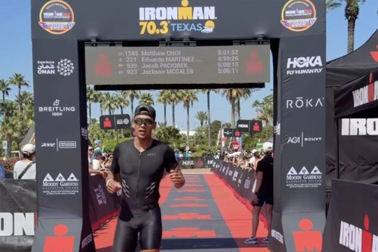 Triathlete Mỹ bị truất quyền thi đấu tại Ironman 70.3 vì bỏ qua án phạt