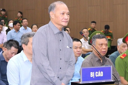 Cựu thứ trưởng nông nghiệp bị đề nghị 4-5 năm tù vì nhận 4,5 tỷ đồng