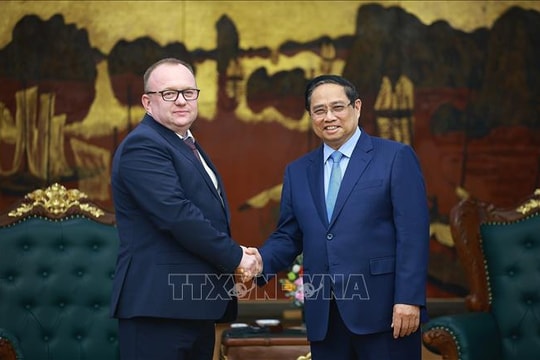 Thủ tướng Phạm Minh Chính tiếp Chủ tịch Ủy ban Giám định tư pháp Belarus Volkov Alexei Aleksandrovich