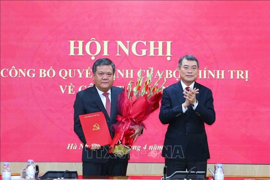 Chuẩn y đồng chí Trần Phong giữ chức Bí thư Tỉnh uỷ Khánh Hoà