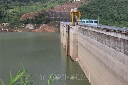 Nghị quyết về thực hiện một số giải pháp cấp bách trong quản lý an toàn đập, hồ chứa nước