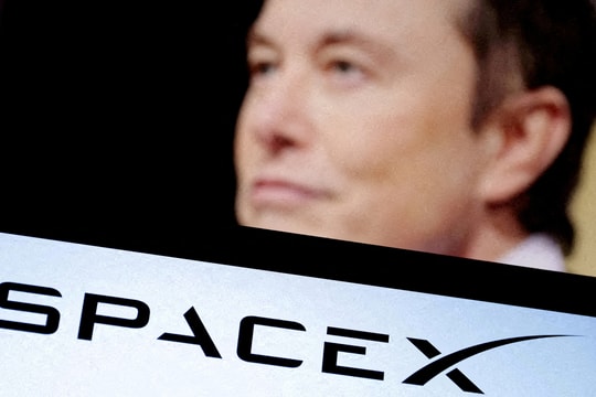 SpaceX nộp đơn IPO