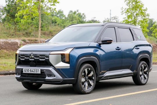 Trong hai phút biết hết về Mitsubishi Destinator