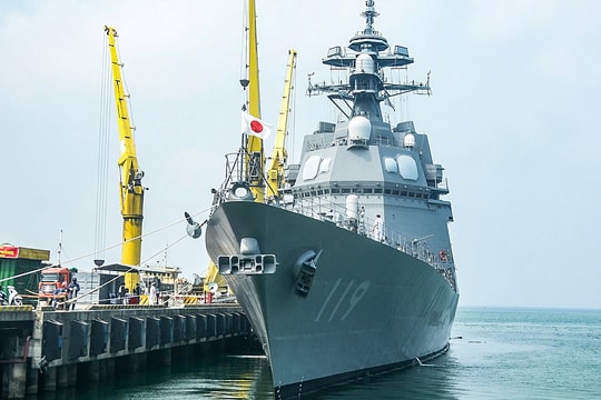 Tàu hộ vệ Nhật Bản cùng 220 thủy thủ thăm Đà Nẵng