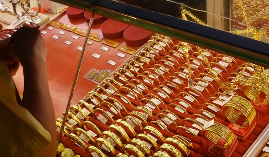 Giá vàng hôm nay, 2-4: Tiếp tục tăng mạnh