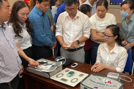 Bác sĩ TP HCM sẽ mang túi y tế thông minh đến tận nhà khám bệnh