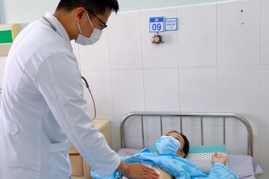 Cô gái 24 tuổi ung thư gan