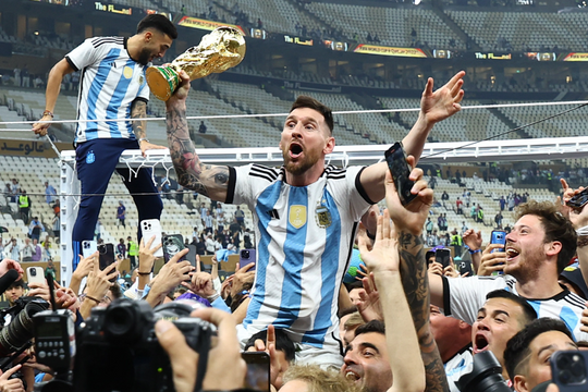 FIFA tăng giá vé cao nhất trận chung kết World Cup 2026 lên 10.990 USD