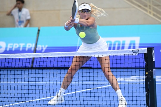 'Nữ hoàng' pickleball 19 tuổi tỏa sáng tại PPA Tour Hà Nội