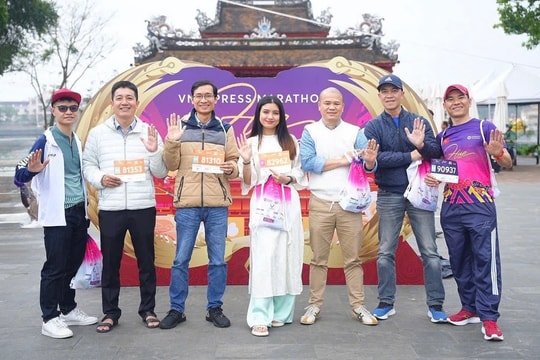 Ba ngày du lịch - chạy bộ ở Huế cùng VnExpress Marathon
