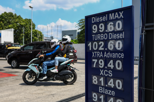 Tàu mang cờ Philippines 'được Iran cho phép' đi qua eo biển Hormuz