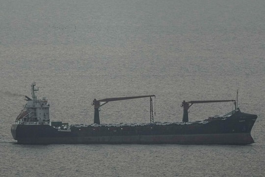 Iran tuyên bố cùng Oman soạn quy tắc giám sát giao thông ở Hormuz