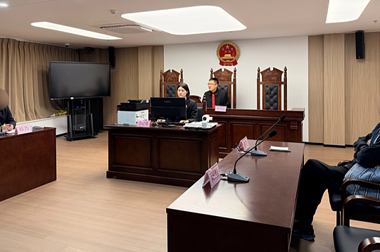 Kiện vì bị khắc tên trên bia mộ của bố mẹ chồng cũ