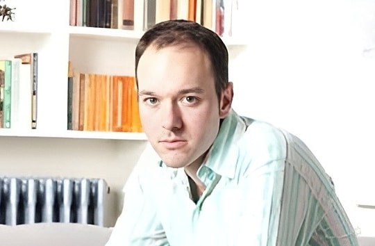 Tác giả bị chấm dứt hợp tác vì dùng AI