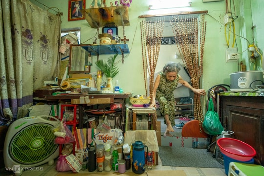 Những căn nhà 10 m2 tạm bợ giữa trung tâm Đà Nẵng