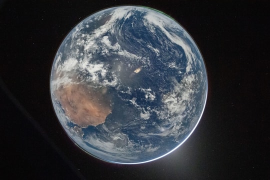 Toàn cảnh Trái Đất nhìn từ Artemis II