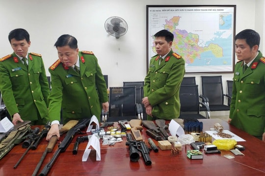 Cựu vận động viên bắn súng điều hành 'công xưởng' chế tạo súng đạn