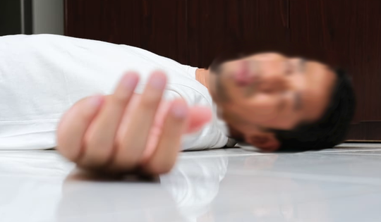 Người đàn ông 33 tuổi nguy kịch vì ham mát xa theo kiểu "chẳng giống ai"