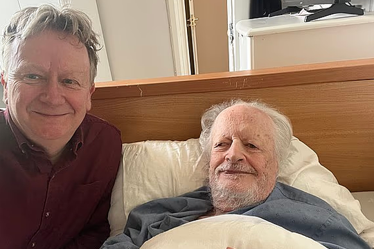 Khủng hoảng chi phí viện dưỡng lão ở Anh