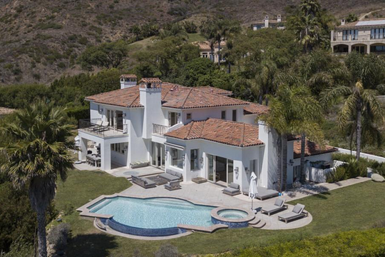 Những biệt thự triệu USD của Miley Cyrus