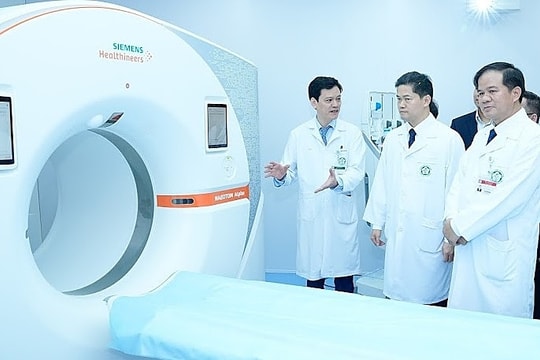 Bệnh viện Bạch Mai vận hành hai hệ thống chụp CT phát hiện sớm ung thư