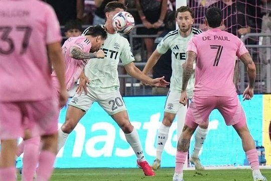 Messi ghi bàn trong ngày ra mắt sân mới của Inter Miami