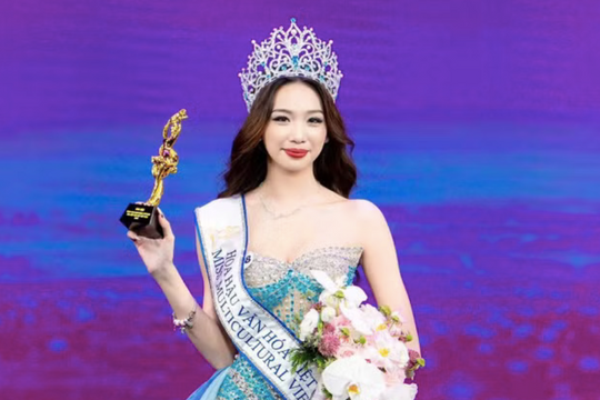 Người đẹp 18 tuổi đăng quang Hoa hậu văn hoá Việt Nam 2026