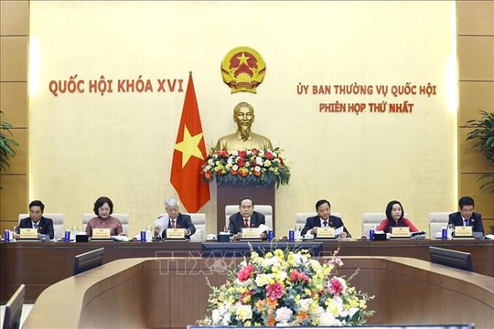 Chủ tịch Quốc hội chủ trì Phiên họp thứ Nhất của Ủy ban Thường vụ Quốc hội