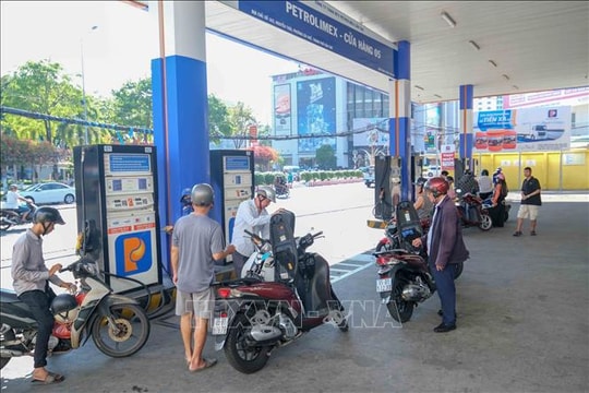 Có kế hoạch dự trữ phù hợp, đảm bảo đủ nguồn cung xăng dầu