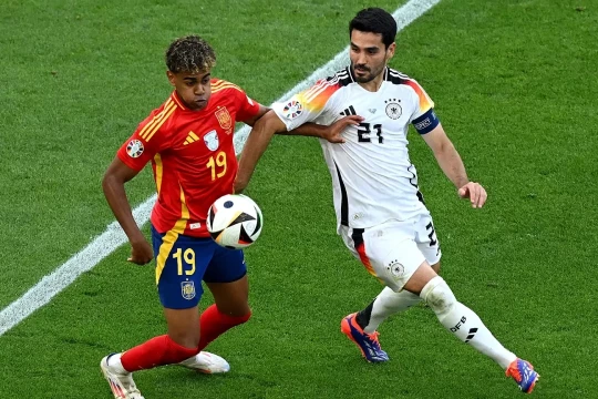 Klinsmann: 'Nếu ở Italy, Yamal sẽ bị đẩy xuống Serie B'