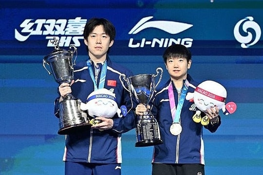 Wang Chuqin lần đầu vô địch World Cup bóng bàn