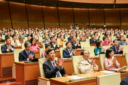 Đại biểu tham dự kỳ họp thứ nhất Quốc hội khóa 16