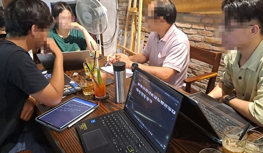 Hiện tượng "ngồi đồng" và ứng xử từ chủ quán