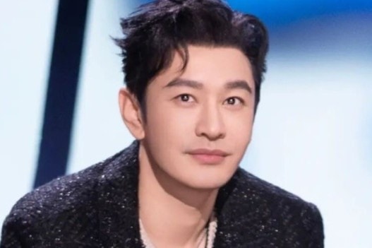 Huỳnh Hiểu Minh xin lỗi