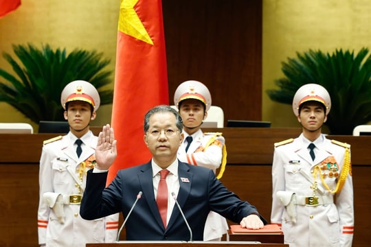 Chánh án Tòa án nhân dân Tối cao Nguyễn Văn Quảng tuyên thệ và phát biểu nhậm chức