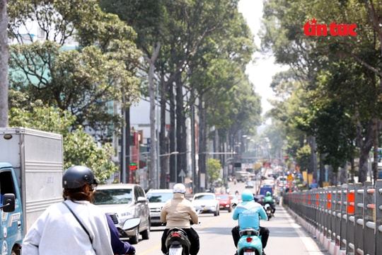 TP Hồ Chí Minh đối mặt nắng nóng 37 độ C, người dân cần phòng sốc nhiệt